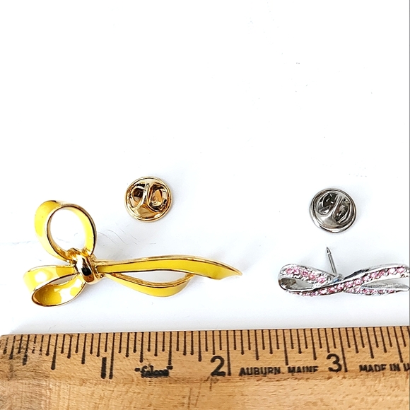 Bundle of 2 Memorial Awareness Ribbon Brooches Pins - Picture 3 of 4